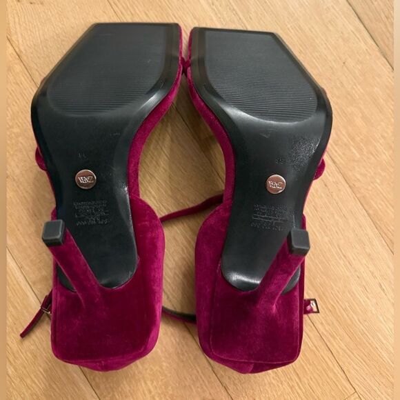 Gorgeous velvet heels from Zara - Picture 4 of 8